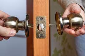 BROKEN LOCK ALWOODLEY